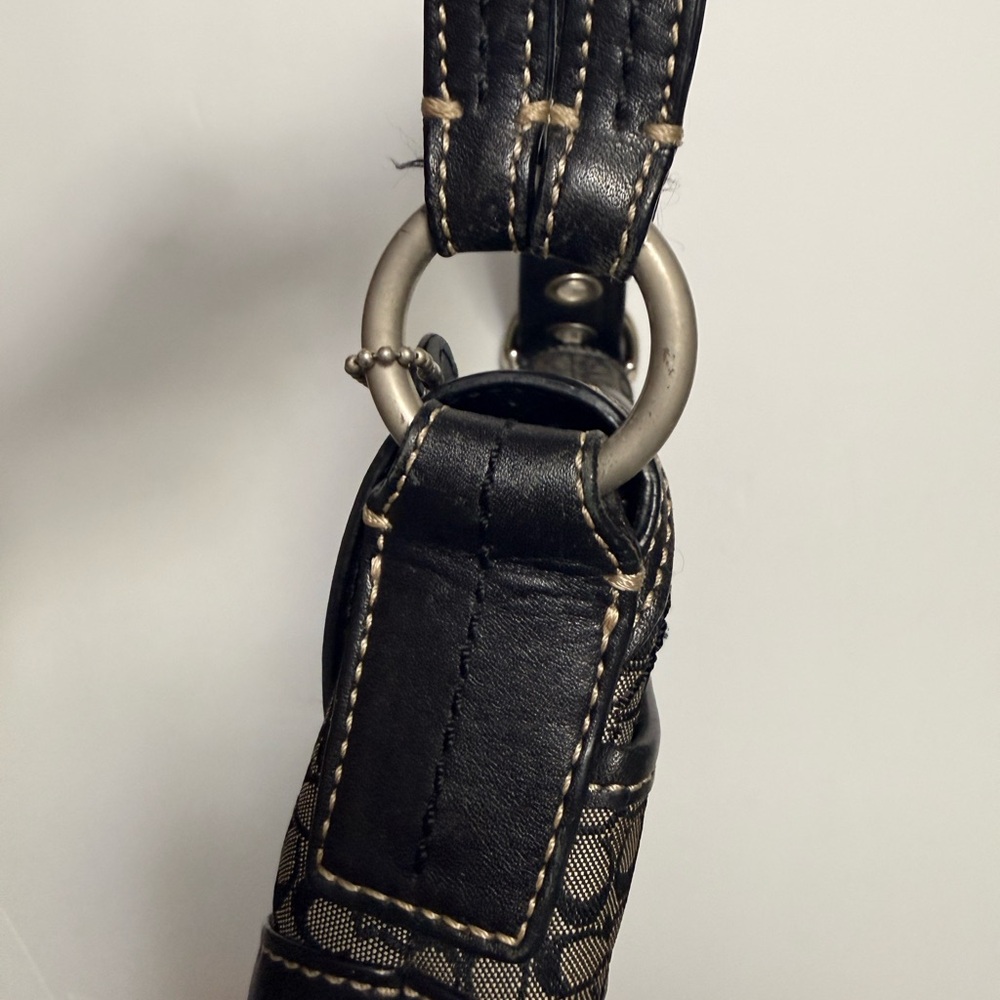 Vintage Y2K Coach Soho Signature C Flap Shoulder Bag Hobo F10925 Black Canvas - Picture 5 of 14